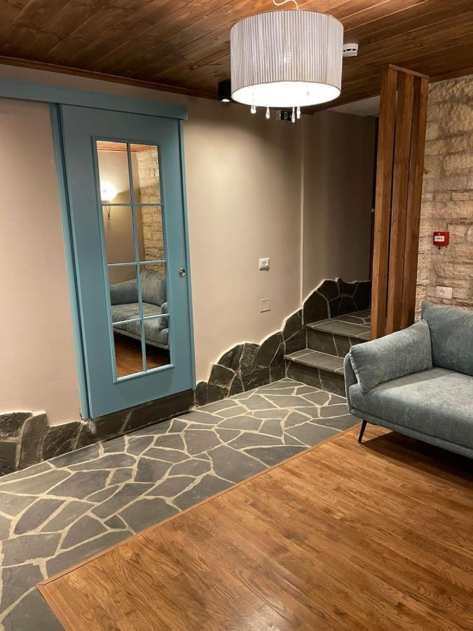 Palorto Hotel Gjirokastër Buitenkant foto