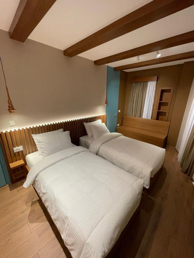 Palorto Hotel Gjirokastër Buitenkant foto