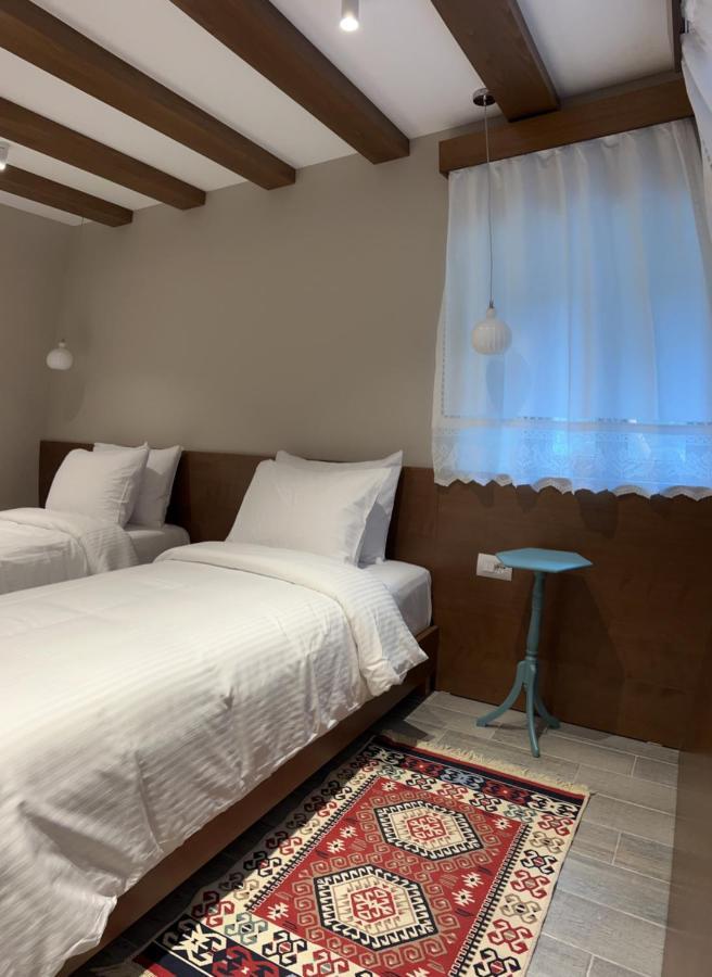 Palorto Hotel Gjirokastër Buitenkant foto