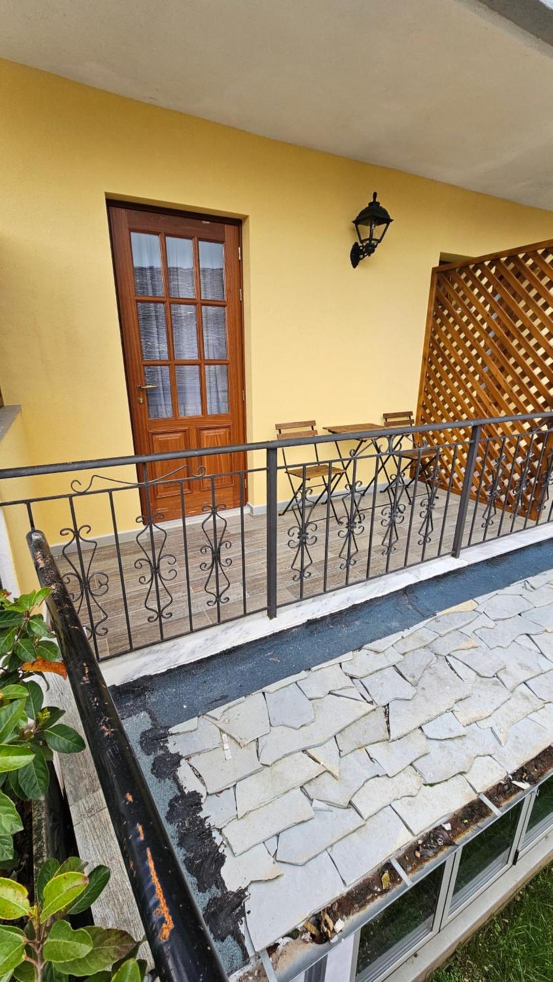 Palorto Hotel Gjirokastër Buitenkant foto