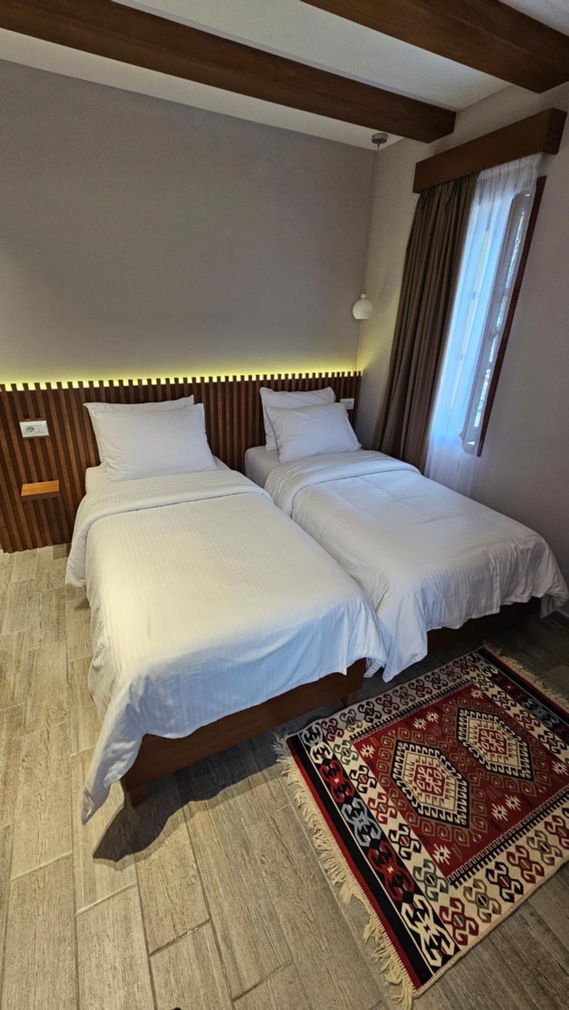 Palorto Hotel Gjirokastër Buitenkant foto