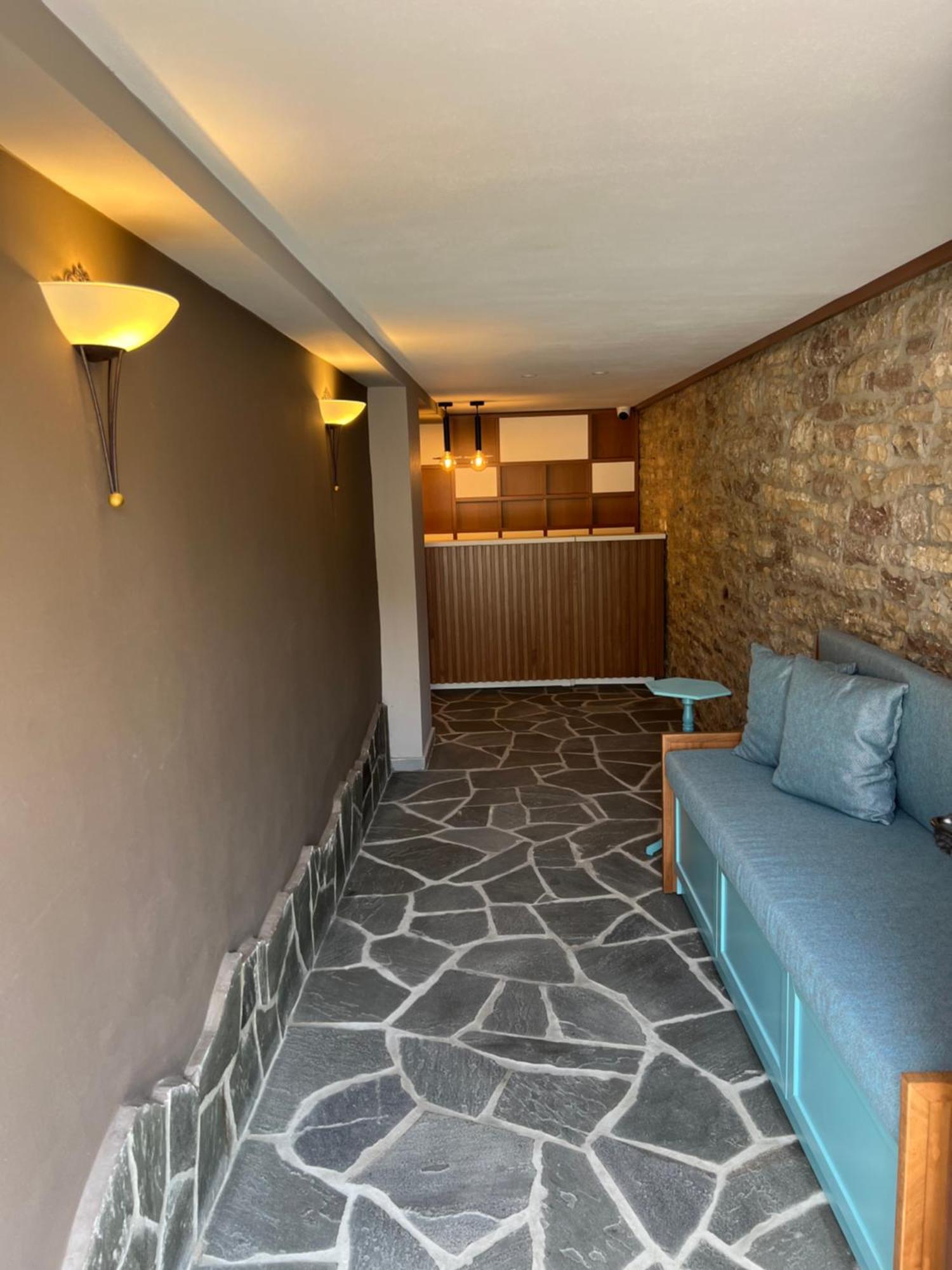Palorto Hotel Gjirokastër Buitenkant foto